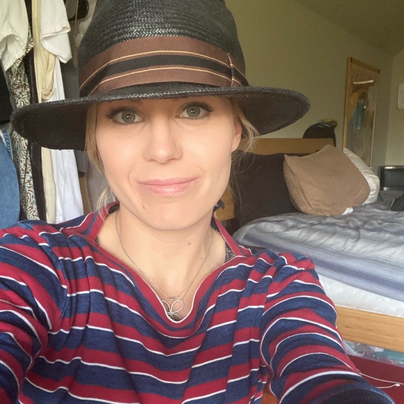 Meet your Posher, Lindsay - Picture 6 of 16